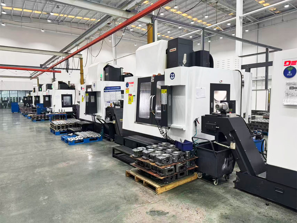 Industry 4.0 flexible CNC machining line